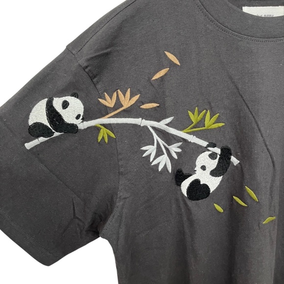 Embroidered Panda Short Sleeve T-Shirt Men's Large - Picture 3 of 9